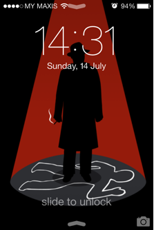 iOS 7's lock screen above. It's clean and simple - coherently Apple.