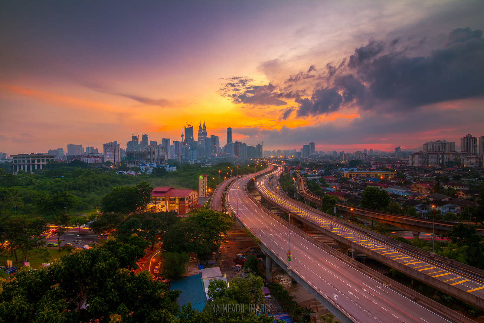 Entering KL | Photo credit: naim fadil
