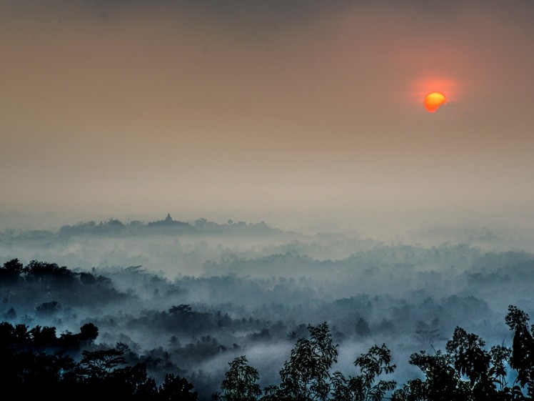 Borobudur from Punthuk Setumbu (2)