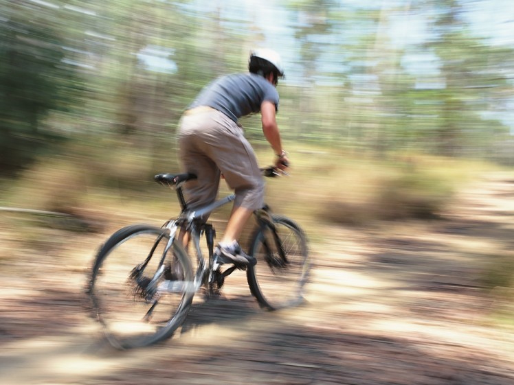 SPO3722D biking