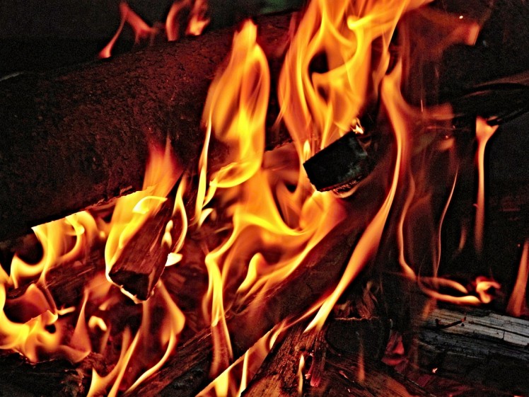 fire-184885_1280