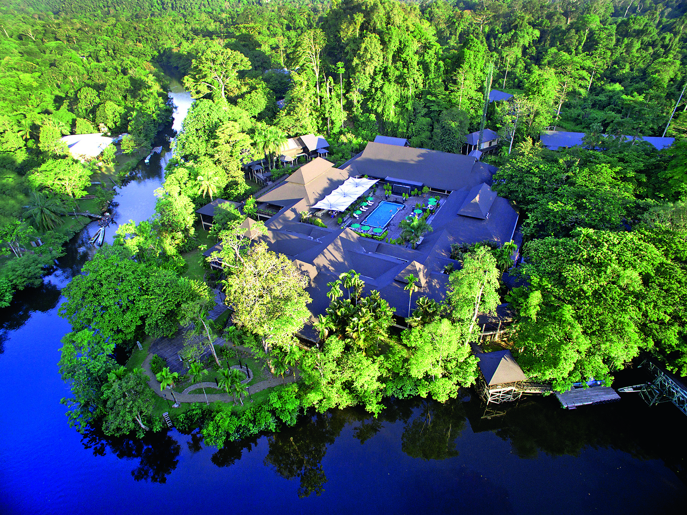 MAL7781 Aerial View Mulu Marriott and Melinau River