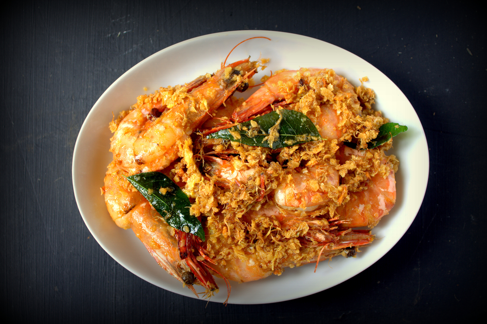 Cereal butter prawns