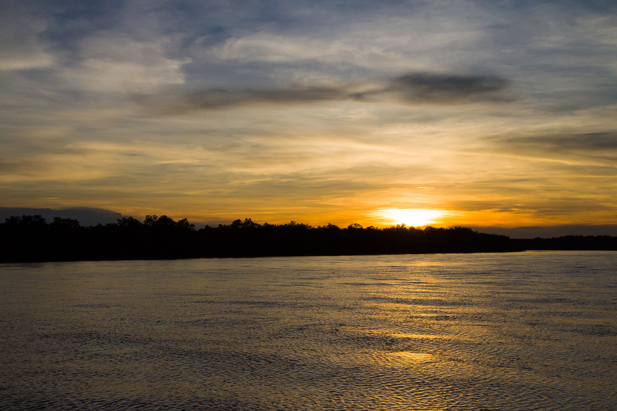 Sunset at Selangor River | Photo credit: Gido