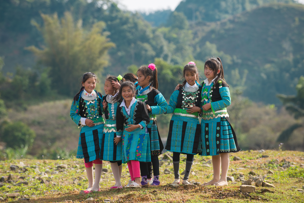 laos hmong children at son la