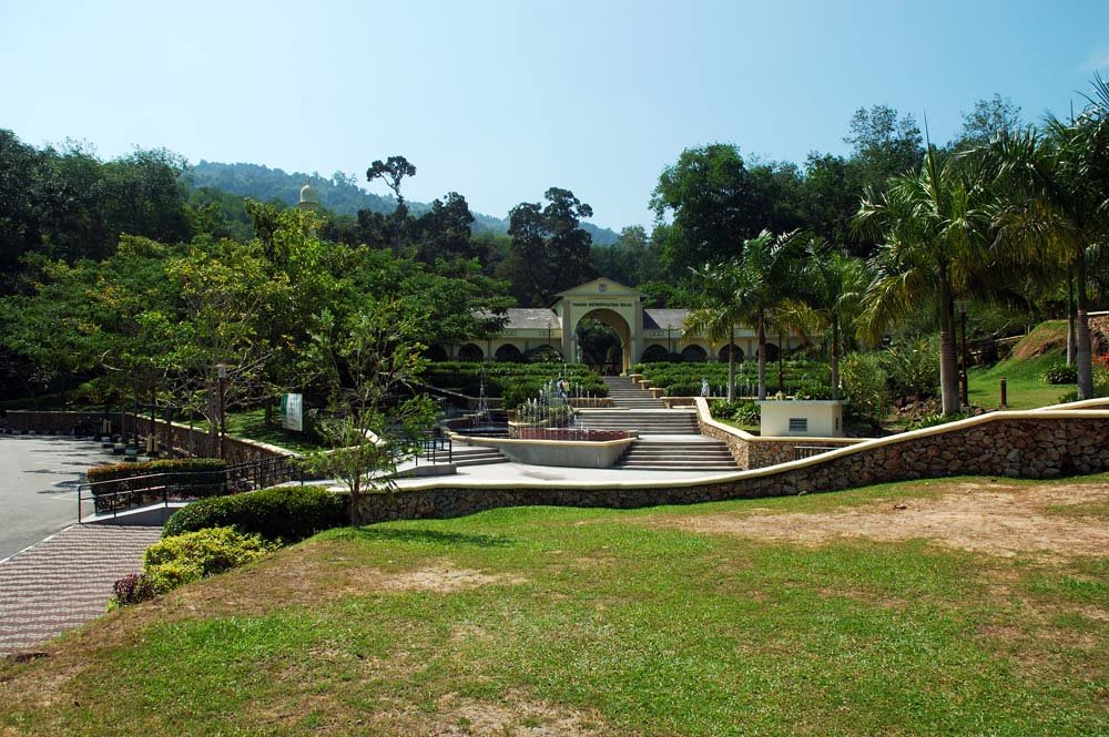 Relau Metropolitan Park