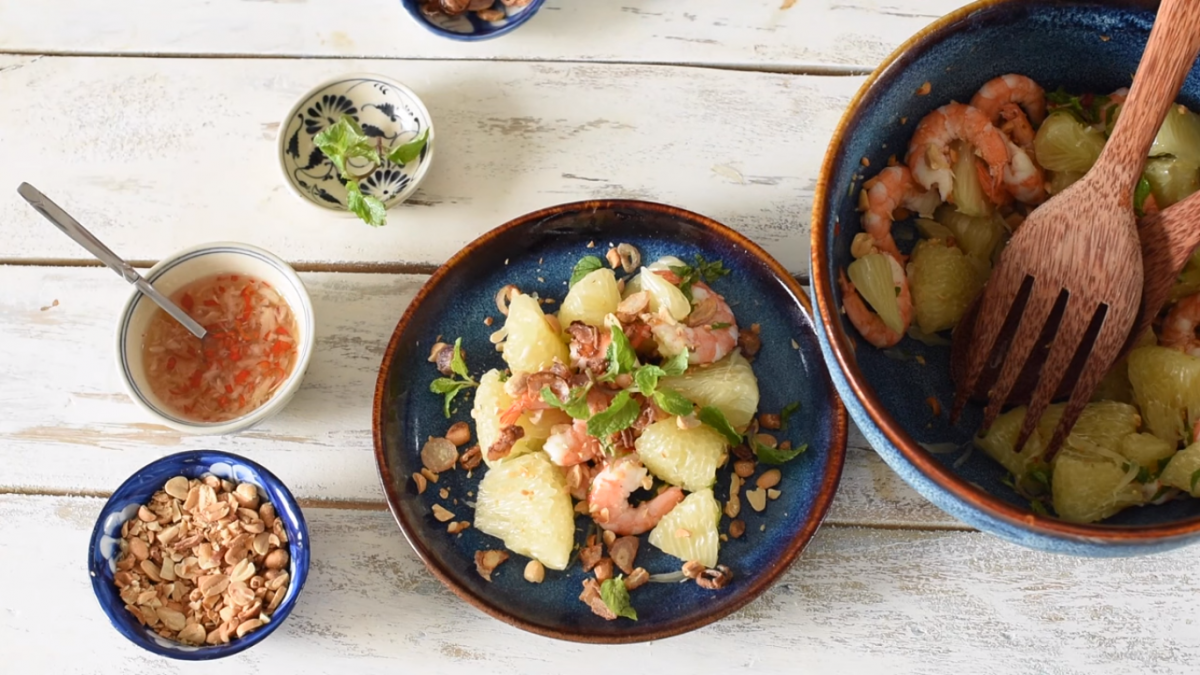 pomelo prawn salad
