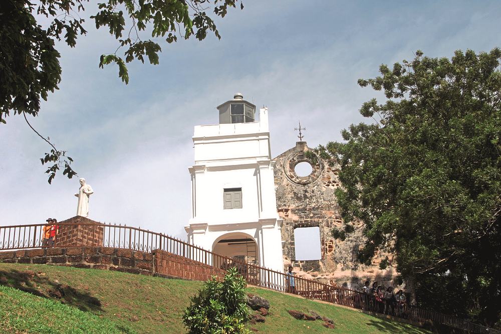 mal6772d-st-pauls-ruins-melaka