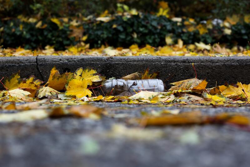 pollution trash nature