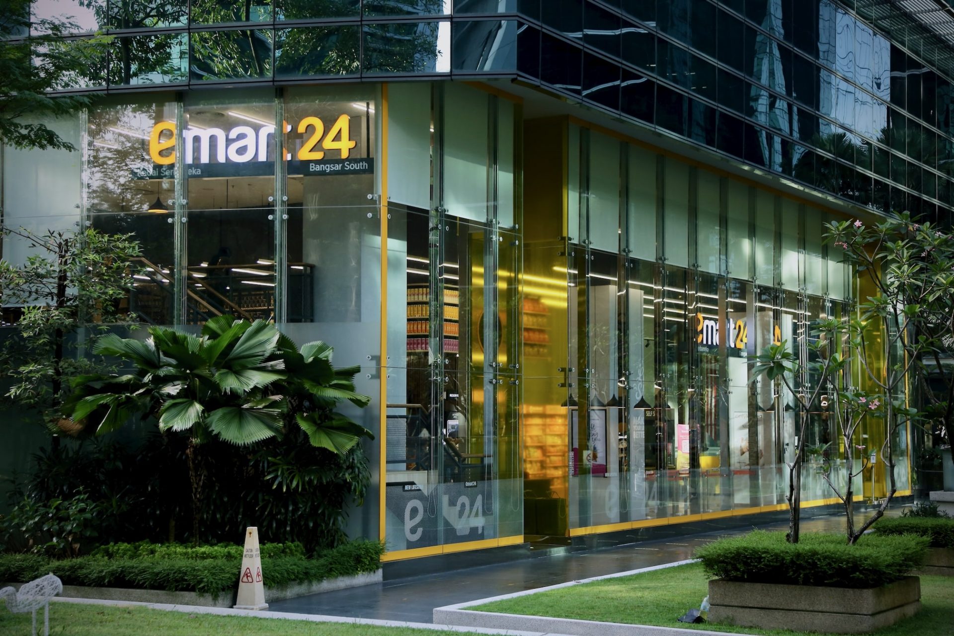 South Korea Comes to Malaysia as emart24 Opens Its First Store in