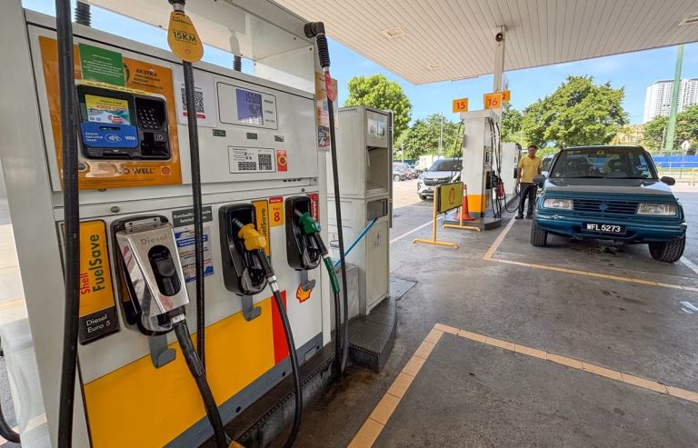 Malaysia Fuel Subsidies Under Serious Pressure as Costs Surge