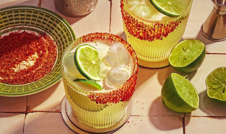 Say ¡Hola! to Mezcal – Tequila’s Amazingly Versatile and Interesting Cousin