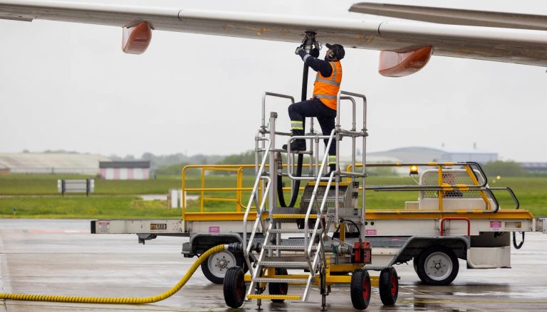 Turning Plastic into Jet Fuel? Chinese Breakthrough Could Help Tackle Two Global Challenges